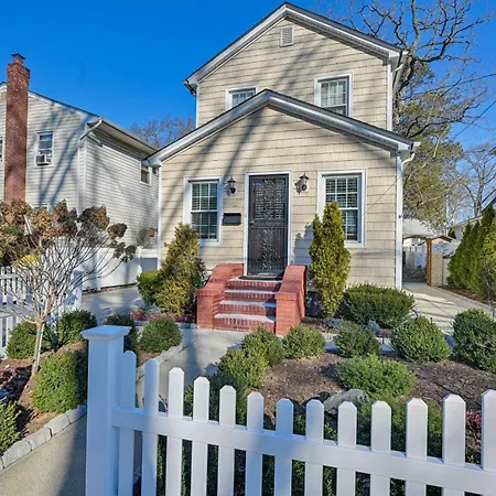 Charming Valley Stream Home 24 Mi To Central Park Exterior photo